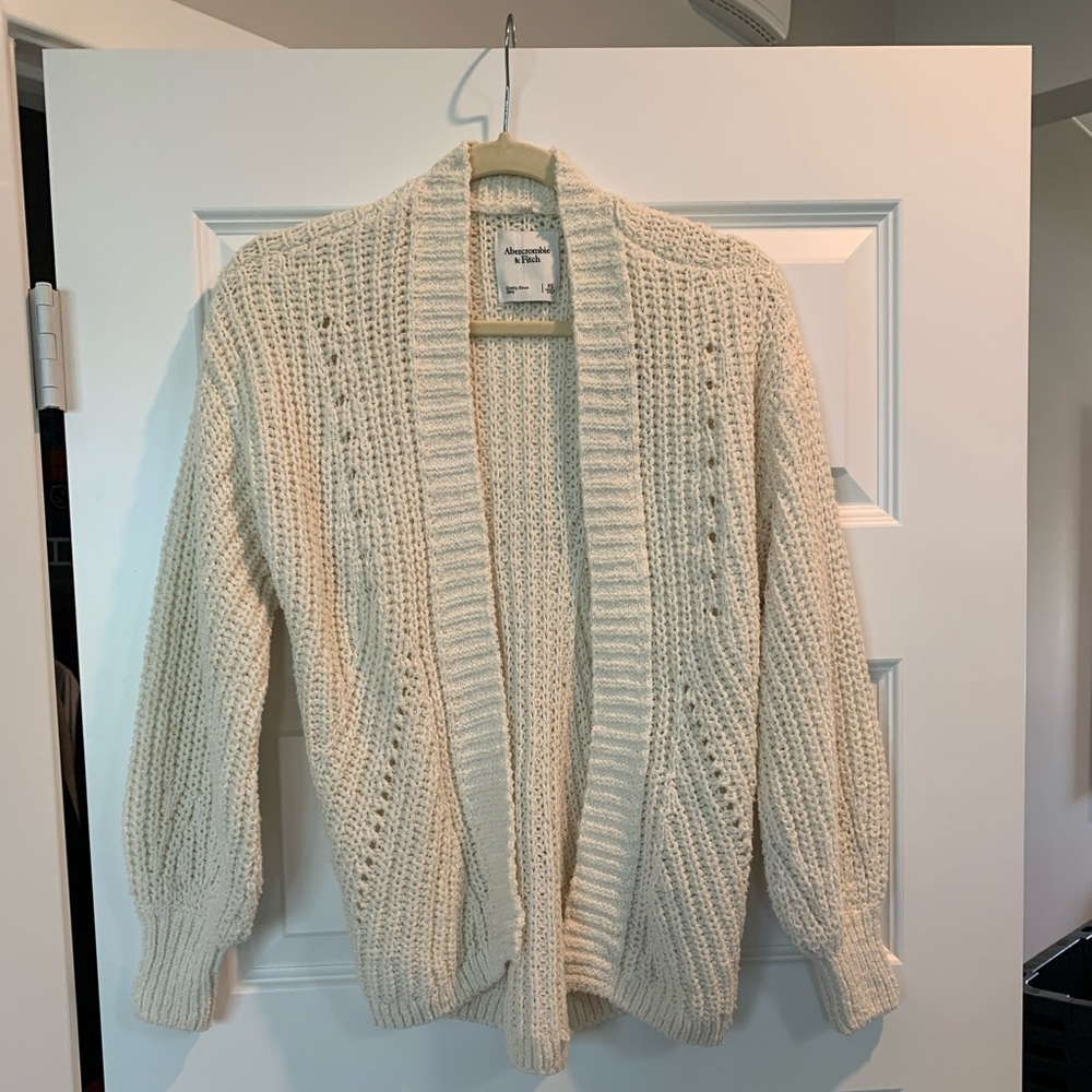 Abercrombie and Fitch White Cream Cardigan NWT